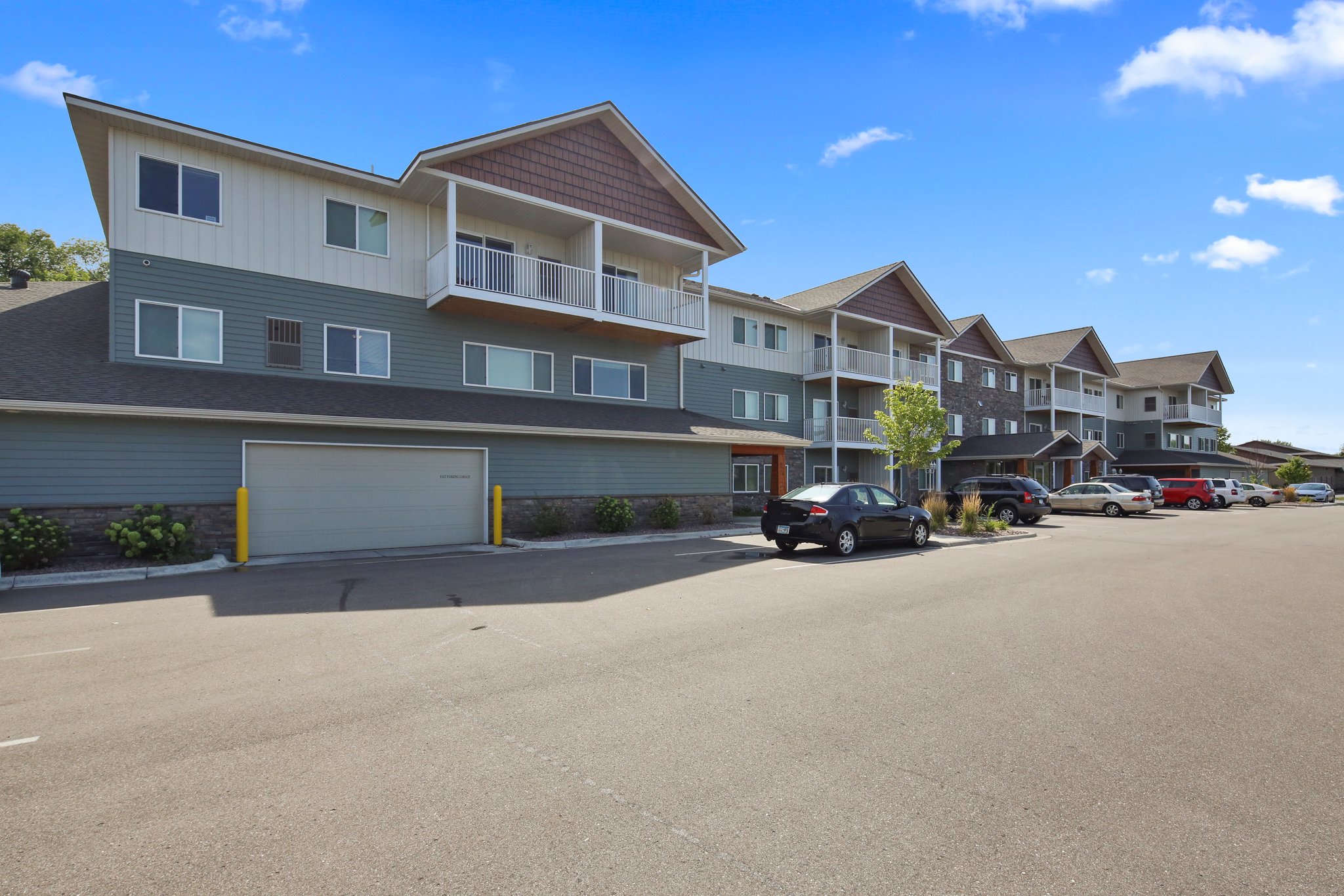 Jackson Hills is a newly built apartment building located in Elk River.